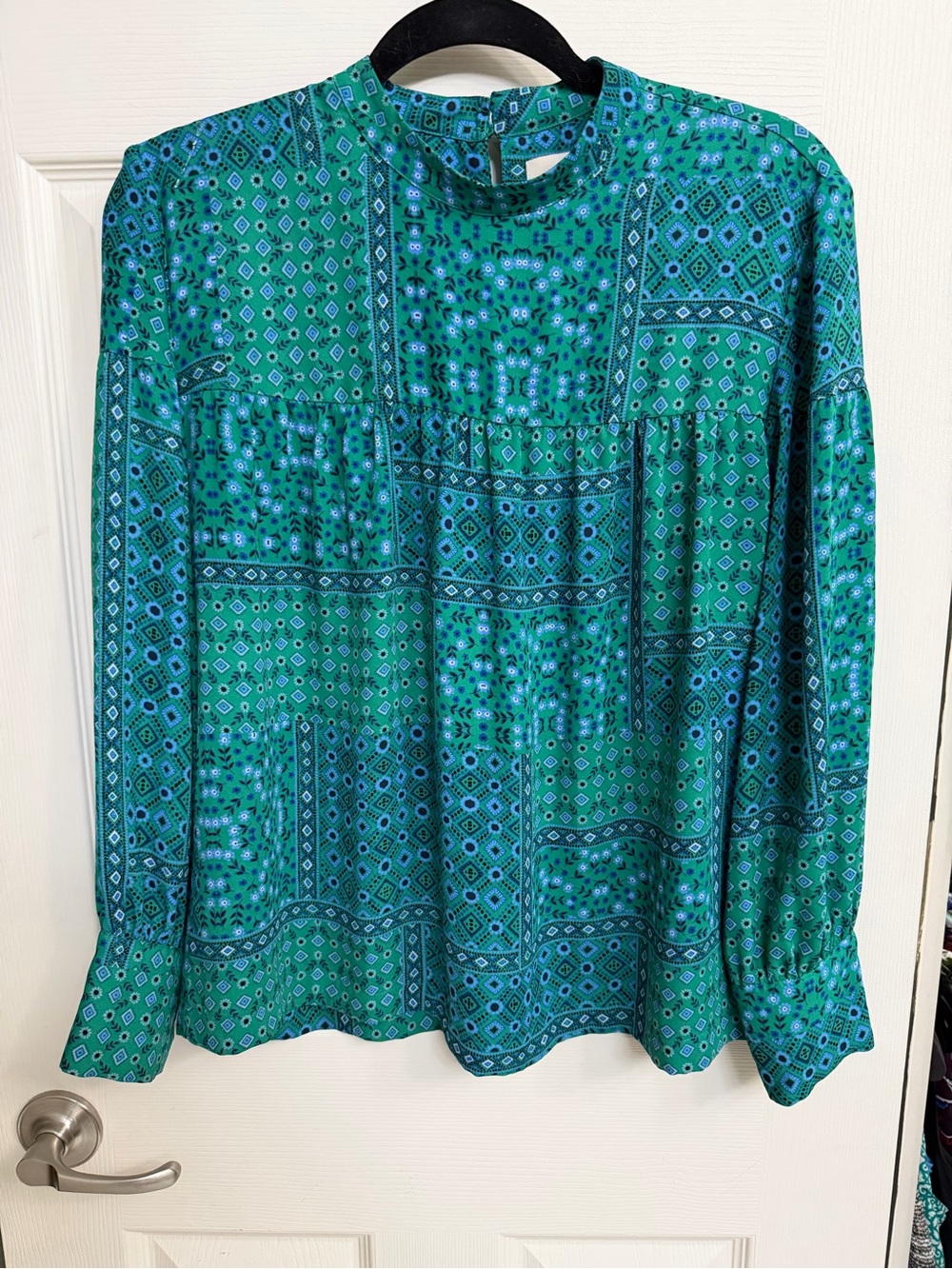 LOFT Green and Blue Patterned Long Sleeve Blouse